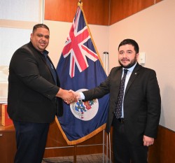 Cayman, Colombia Open Discussions  on Bilateral Trade