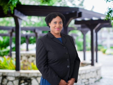 Caymanian Attorney Lisa Donalds Joins HSM