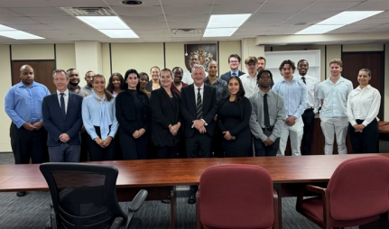 Professional Practice Course Students Visit the Law Courts